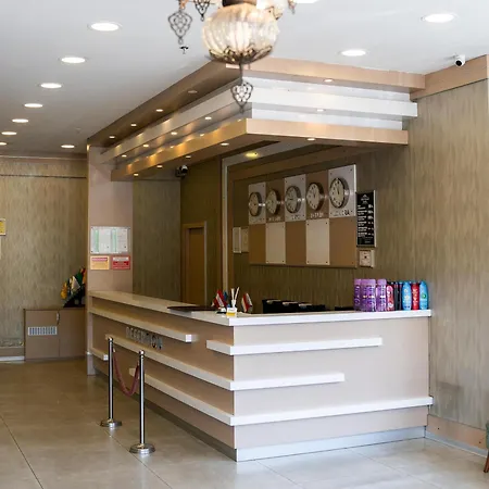 מלון Emsa Palace *