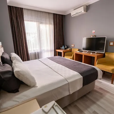 Hotel Emsa Palace