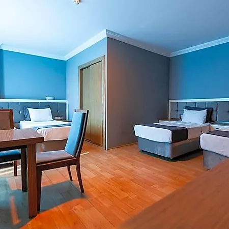 Hotel Emsa Palace
