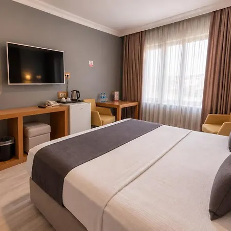 Hotel Emsa Palace