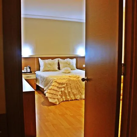 Hotel Emsa Palace